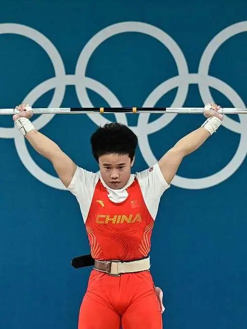 为什么有两个男子举重冠军_举重男子冠军有奖金吗_举重冠军男的