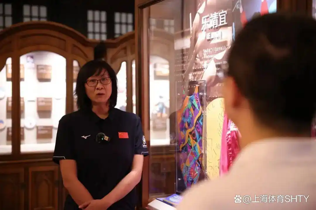 游泳冠军感慨句子_游泳感悟人生的句子_游泳的感慨说说