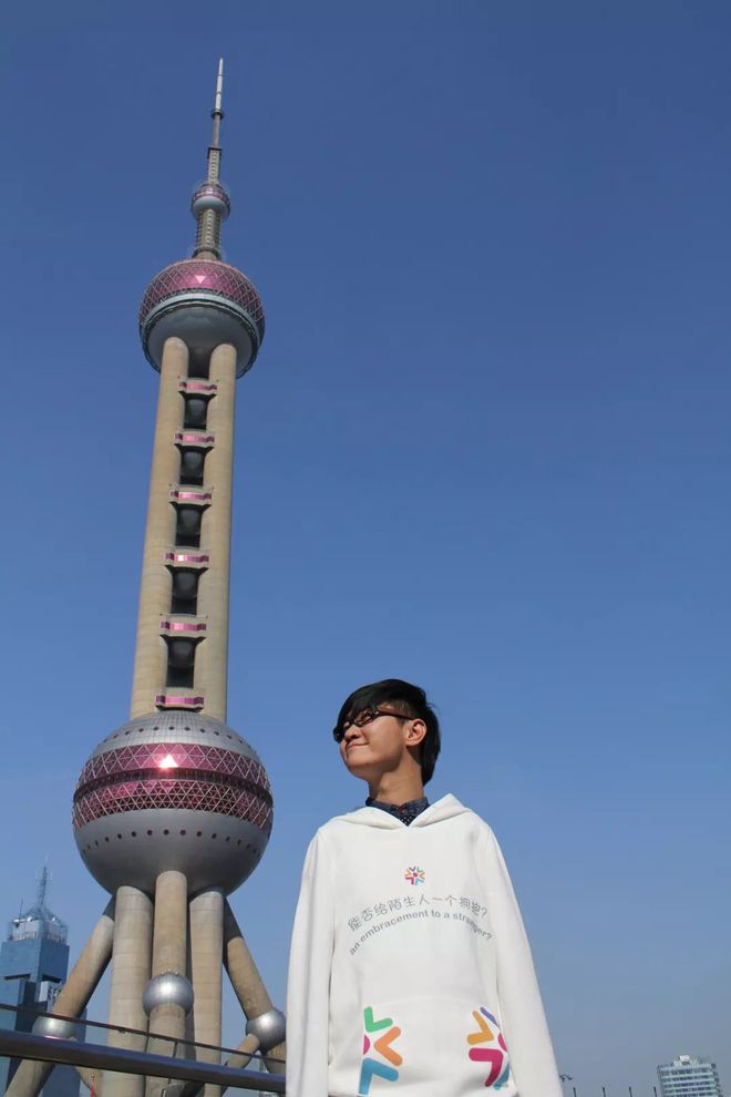 残疾游泳冠军娄底人有哪些_残疾游泳冠军视频_娄底残疾游泳冠军