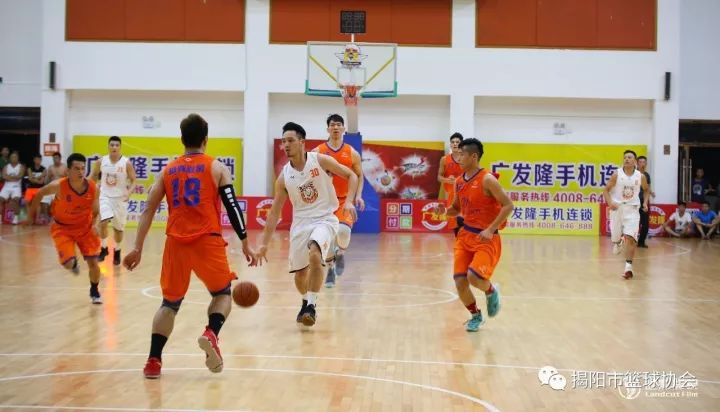 榕城区篮球联赛哪个得冠军_2021福建榕超联赛_榕江县篮球队