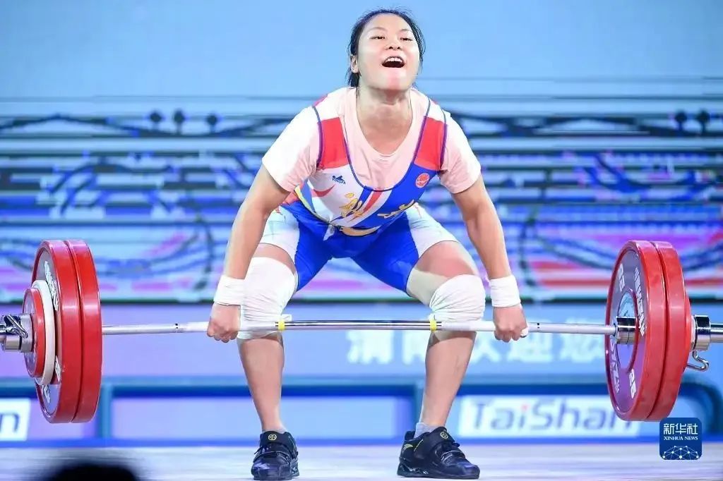 石龙举重奥运会冠军_石龙举重三杰_石龙奥运冠军举重运动员