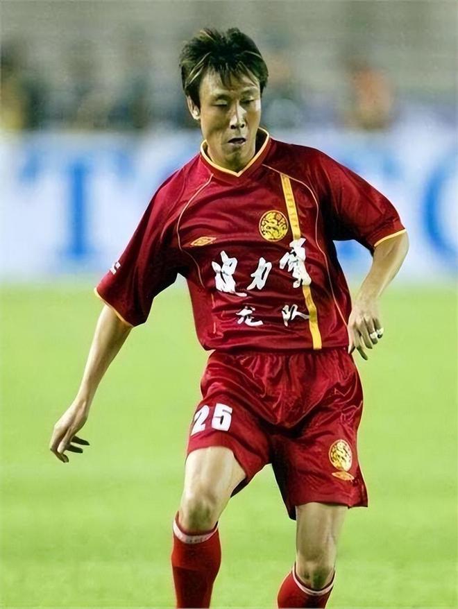 排行头球足球历史第一_排行头球足球历史最强_历史足球头球排行